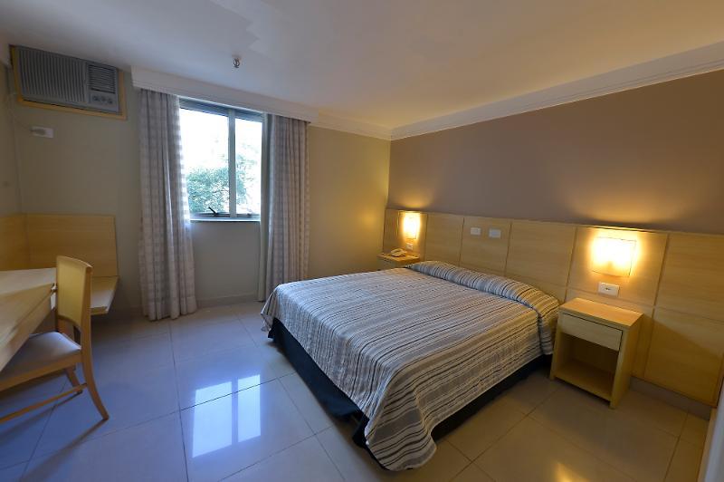 Hotel Atlantico Copacabana 4*